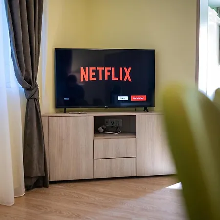 Sunny And Quiet 2bdr